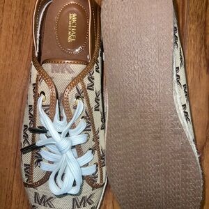 Michael Kors Brown Lace Up Women's Classic Tan and White Comfort Sneakers